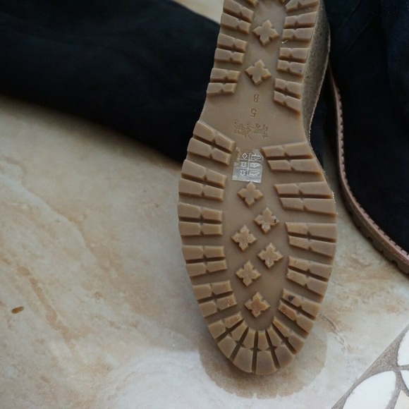 'Keely' Genuine Shearling Lined Wedge Boots (s. 5B - Picture 6 of 7